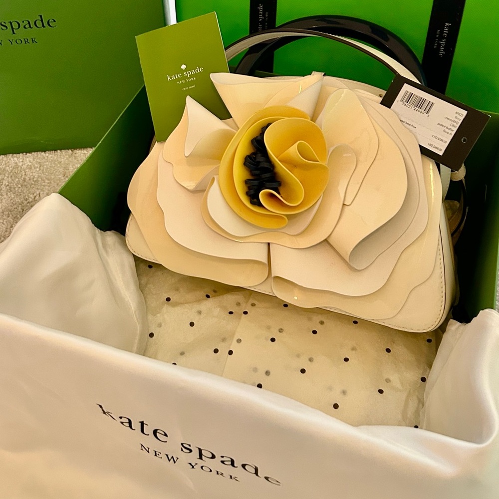 $$‼️DROP!! $148 NWT KS BAGCHARM FREE W/ KS Flora Patent Leather3D Bag! - Picture 7 of 17